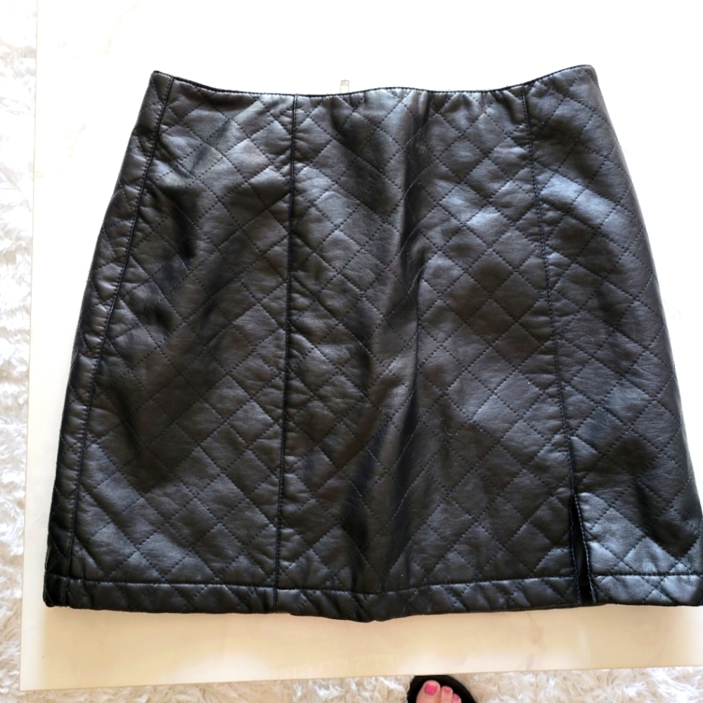 Black skirt